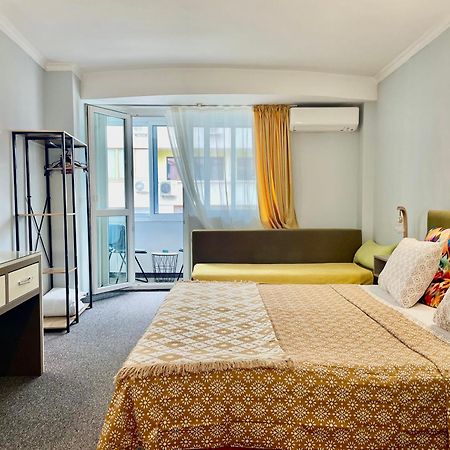 White Rose Guest Rooms Burgas City Exterior foto
